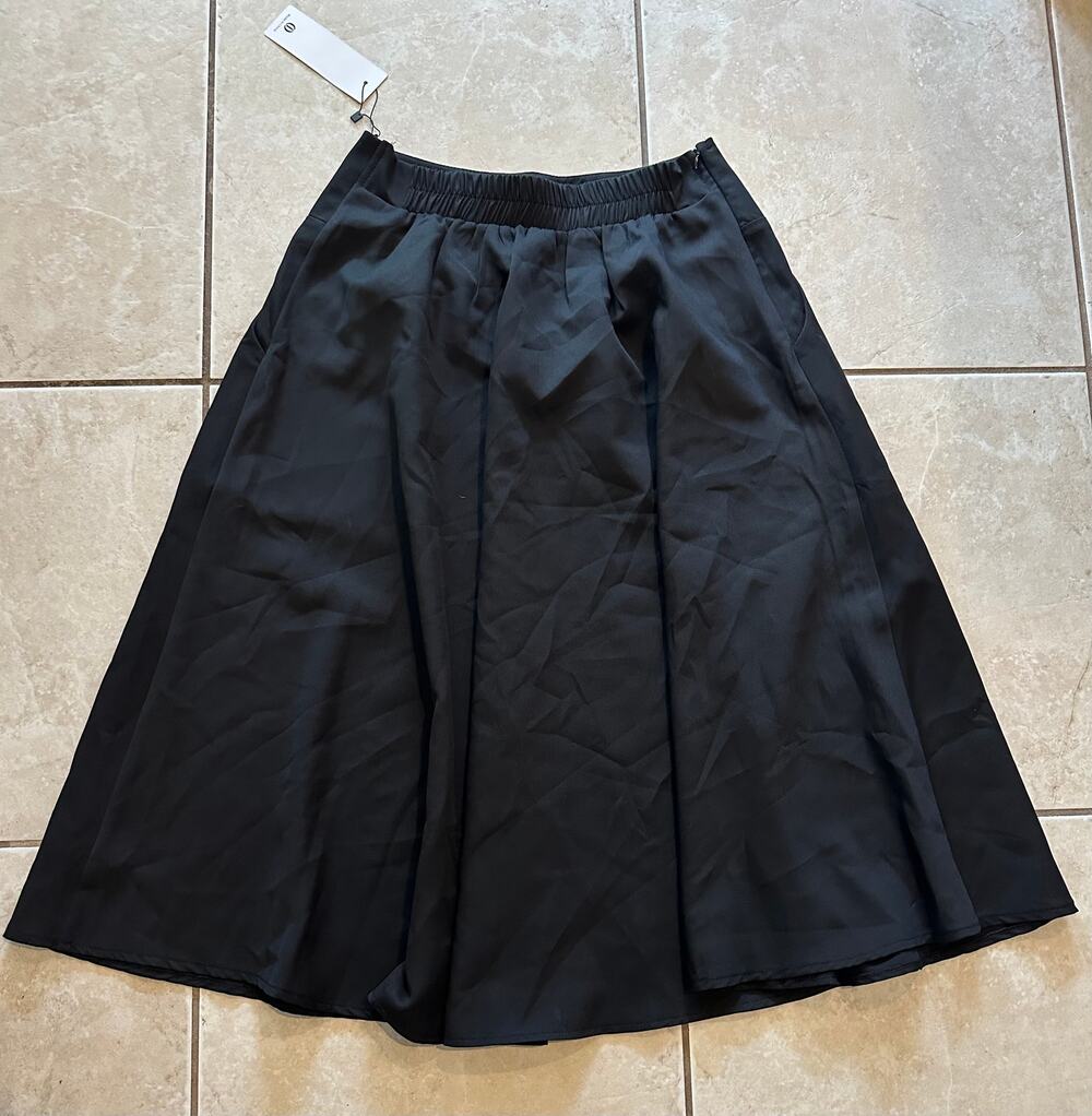 Invasion Clothing Black Midi Skirt Women's Size M New With Tags Pleated Button